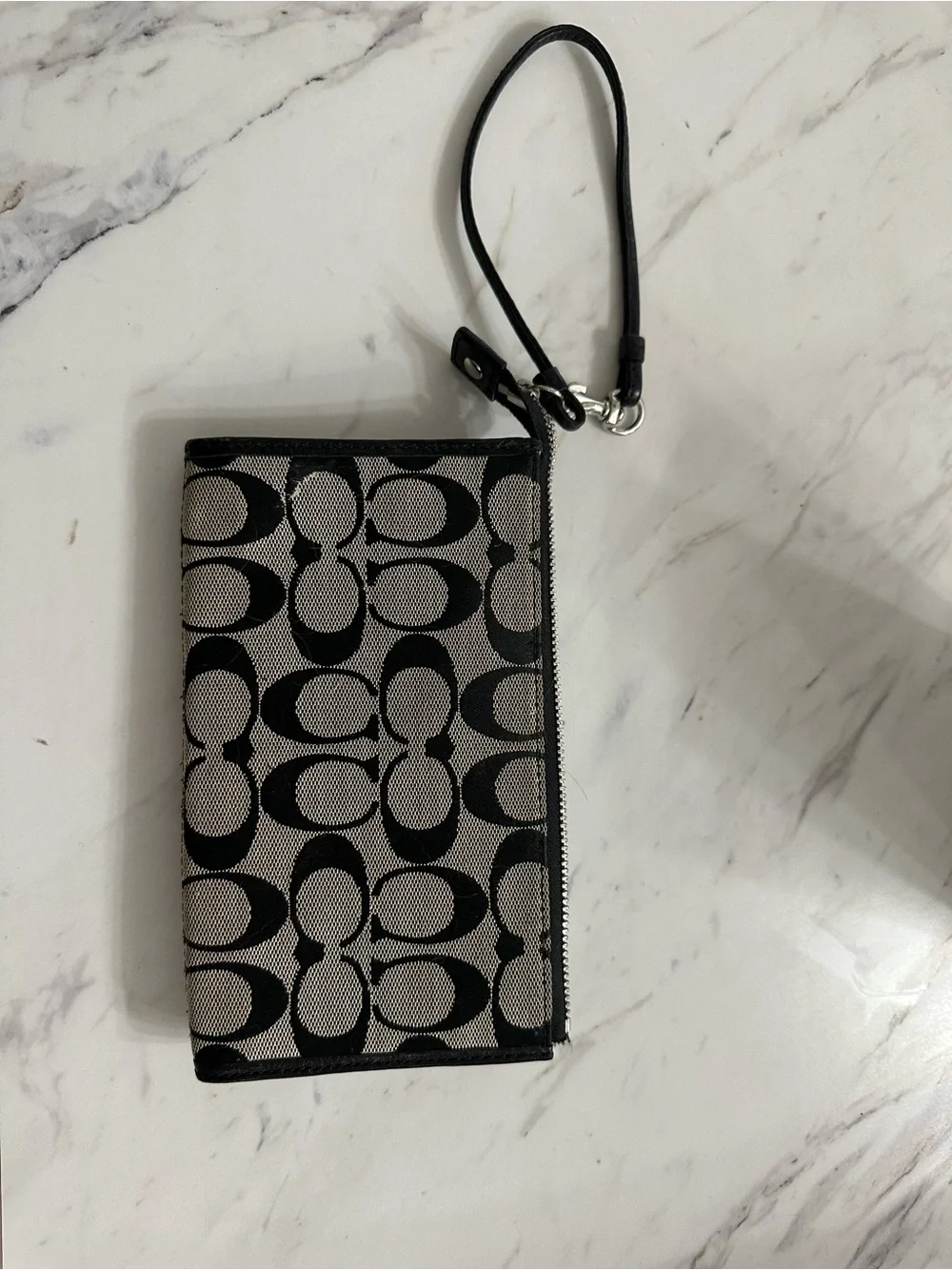 Coach wristlet signature